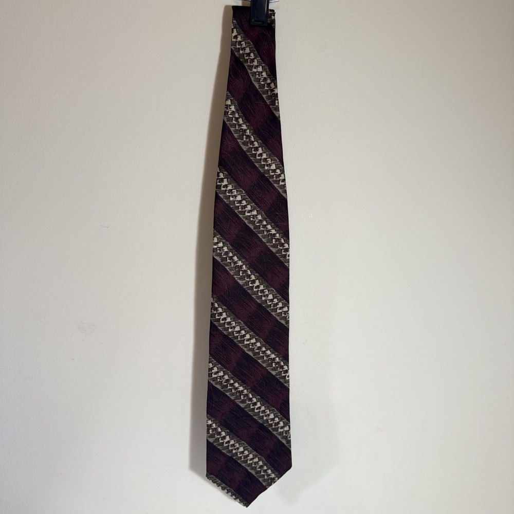 Calvin Klein Burgundy Striped‎ Pattern Neck Tie 56"